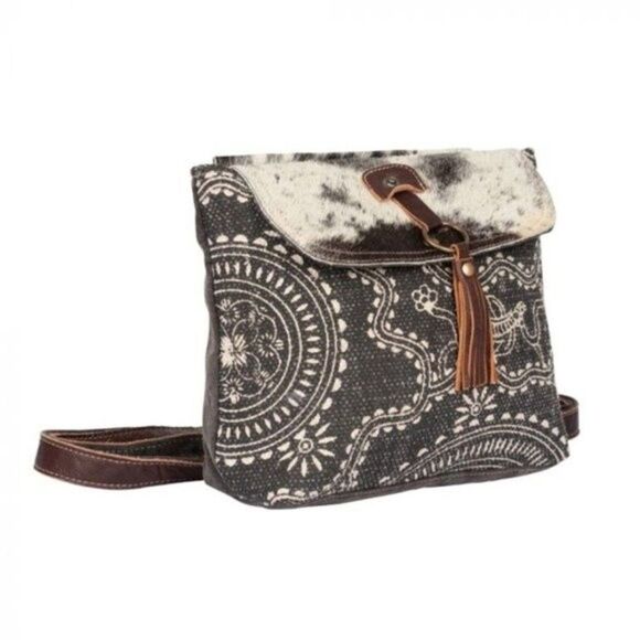 Myra Bag Handmade Carry Me Backpack Upcycled Canvas & Cowhide Leather - Picture 3 of 7